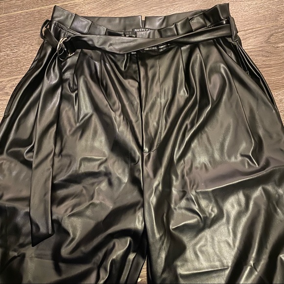 Nasty Gal faux-leather pants, size US 6 - Picture 6 of 7